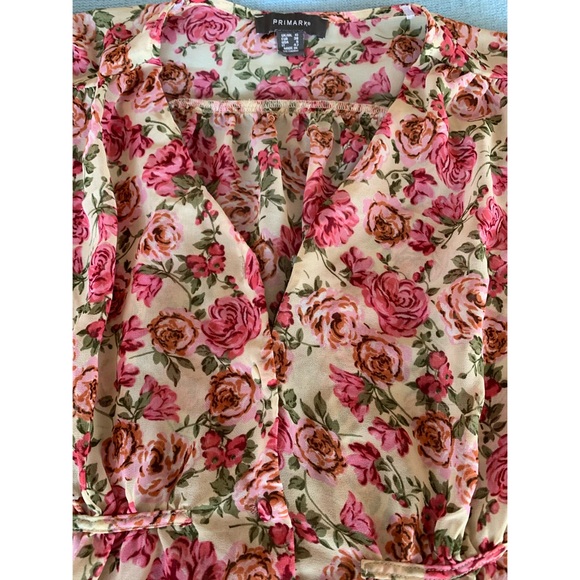 Flower pattern blouse - Picture 2 of 3